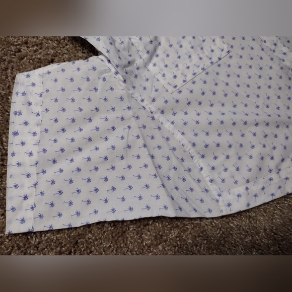 Good Man Brand White and Blue Short Sleeve Palm Tree Button Down Shirt - Picture 6 of 9